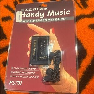 📻 Lloyd’s Handy Music Micro AM/FM Stereo Radio – PS701 (NWT)